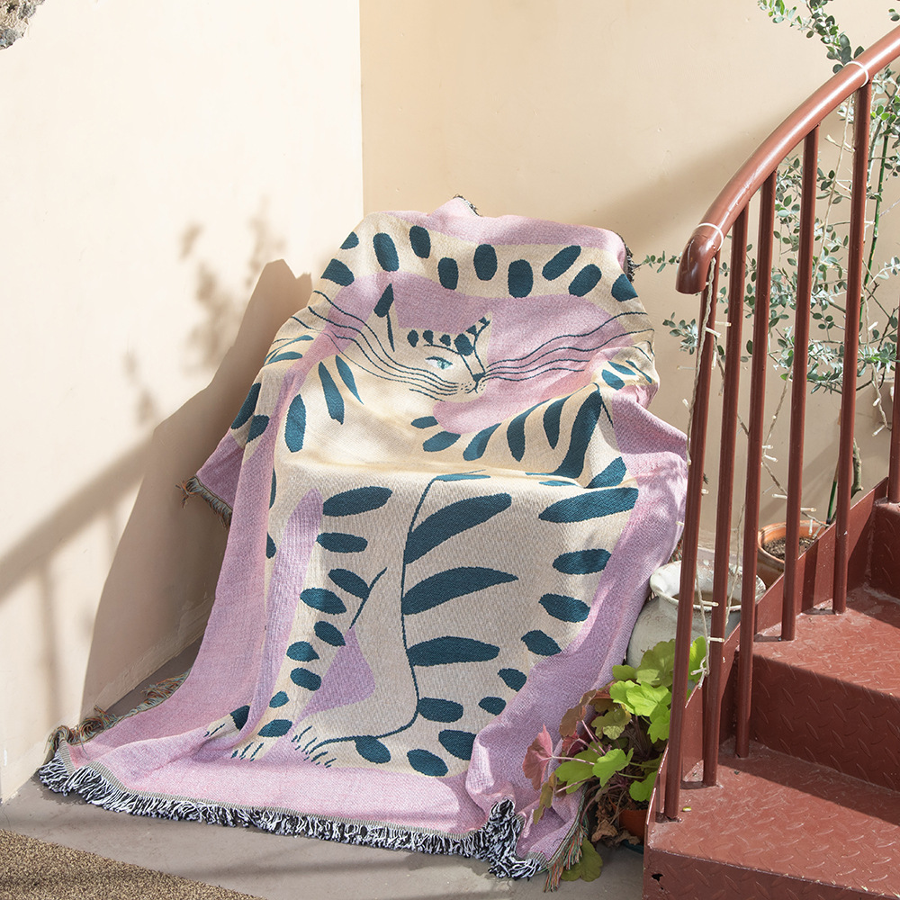 Textile City Ins Pink Girl Cat - Boho Throw Blanket Fringe recensione e prezzo